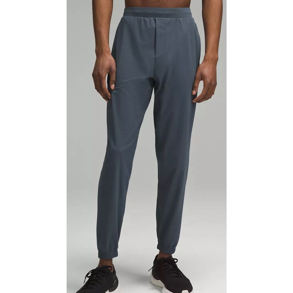 LULULEMON surge jogger, Small $118 G24